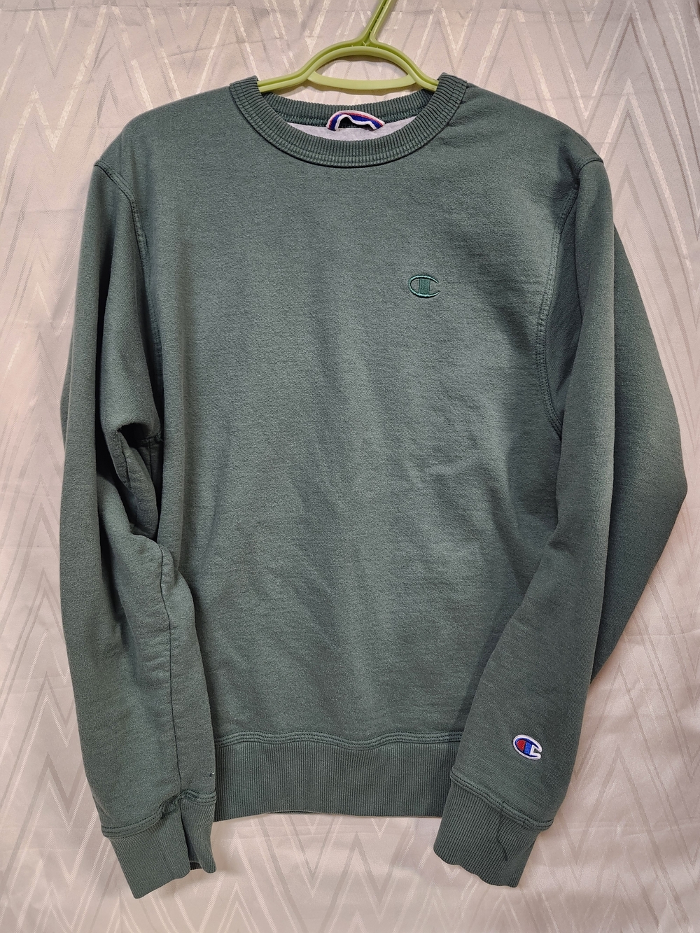Champion Women's Crewneck Sweatshirt - Green
